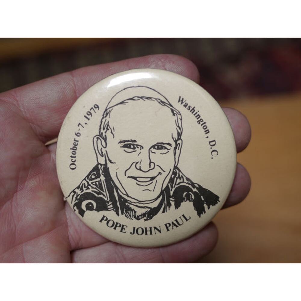 Vintage October 1979 Catholic Pope John Paul Washington DC Visit Pin 2.5" Wide